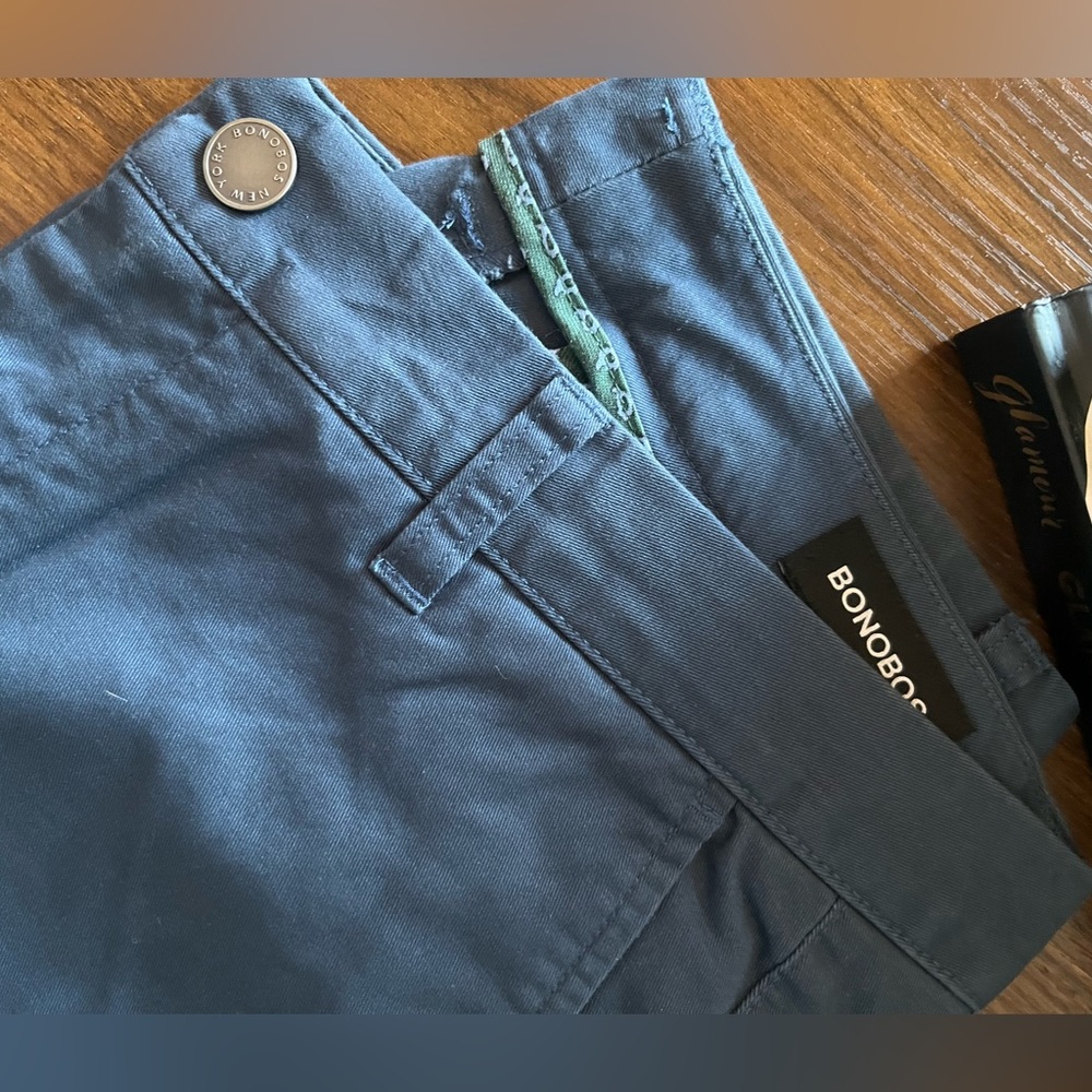 BRAND NEW NEVER WORN Bonobos Men’s trousers;slim fit;size 32x28;navy blue